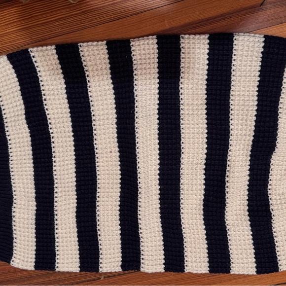 Gap infinity/ snood scarf, navy and white stripe, O/S - Picture 2 of 3